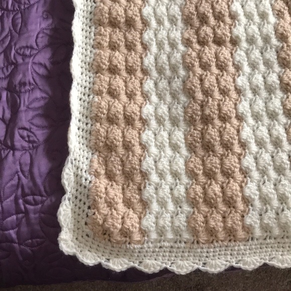 Handmade Crotchet Tan and Cream Throw Blanket - Picture 4 of 5